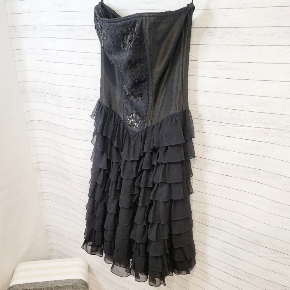 BETSEY JOHNSON DRESS - Picture 7 of 12